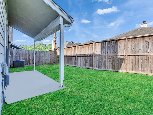 Building Photo - 11703 Emerald Hill Dr