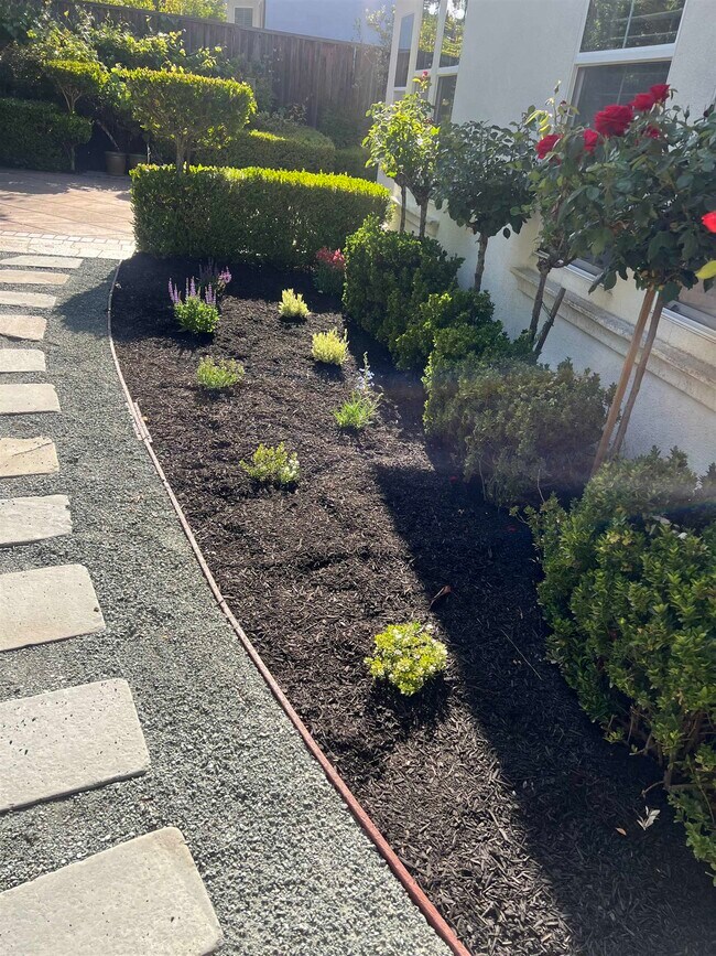 Building Photo - 2133 Watercress Pl