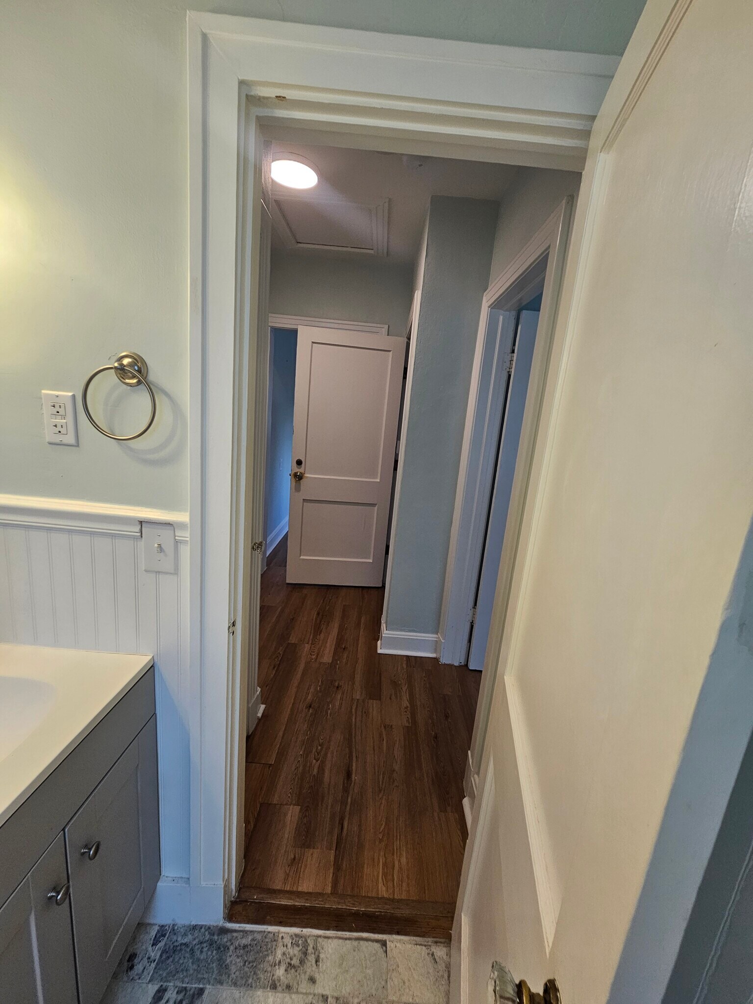 Building Photo - 46 W 11th St