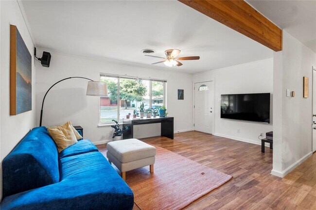 Building Photo - 1611 Ashberry Dr