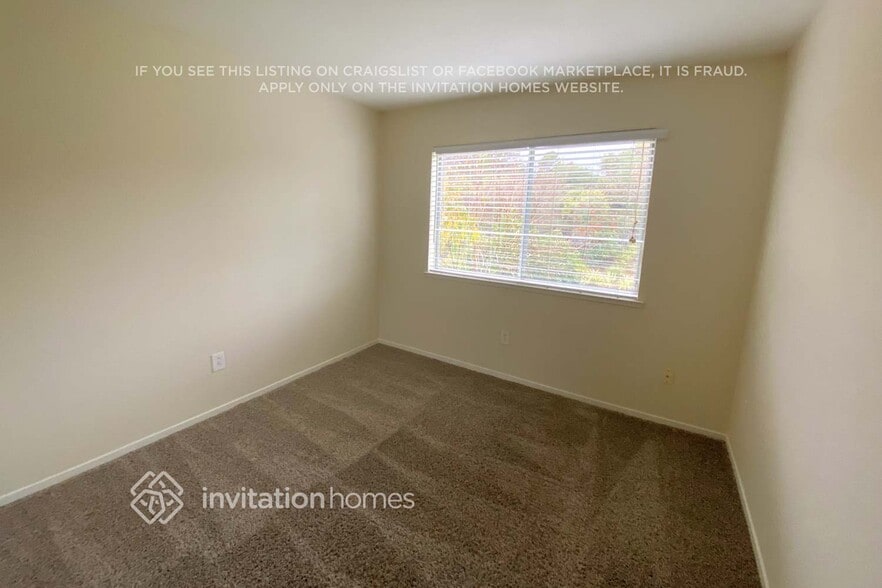 Building Photo - 152 Drake Ct