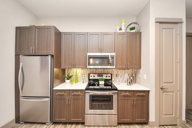 Building Photo - 5454 Washington Ave