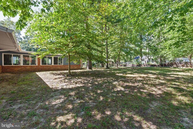 Building Photo - 3538 Devon Dr
