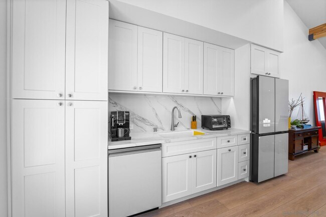 Building Photo - 92 Trinidad Bend