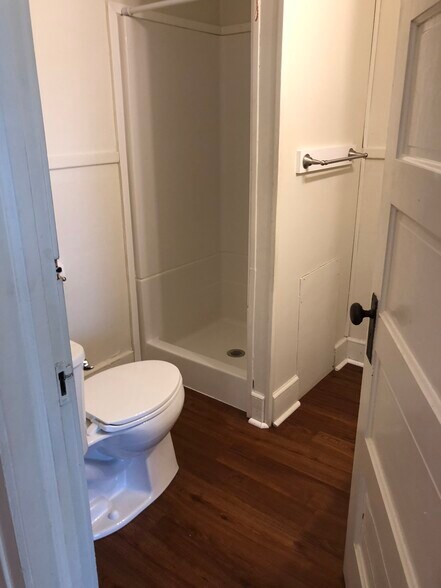 Building Photo - 237 M Aly