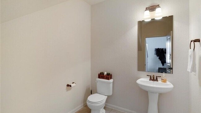 Building Photo - 1501 Treeta Trail