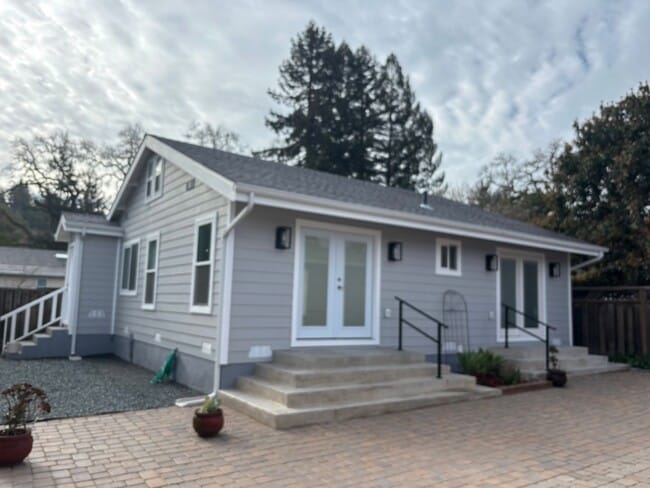 Building Photo - Gorgeous- Brand New 2 Bed + Loft Home in Beautiful Saranap Area – Walnut Creek