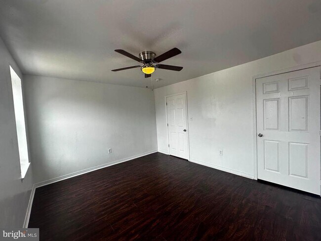 Building Photo - 1813 N Gratz St