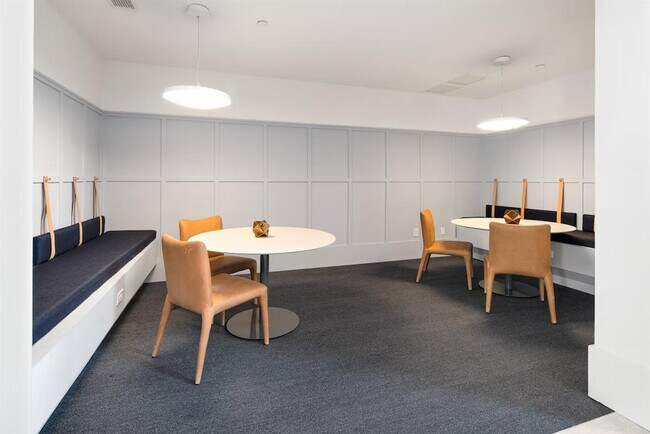 Building Photo - 8890 Founders Square Dr