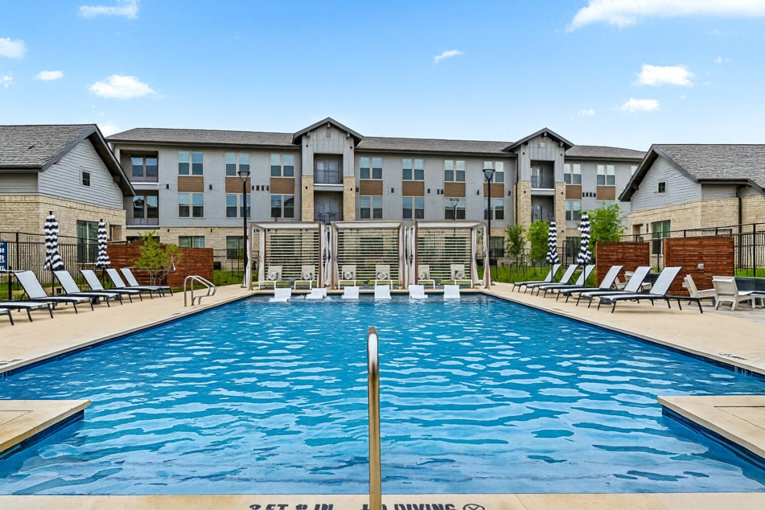 Building Photo - 601 Graham Dr