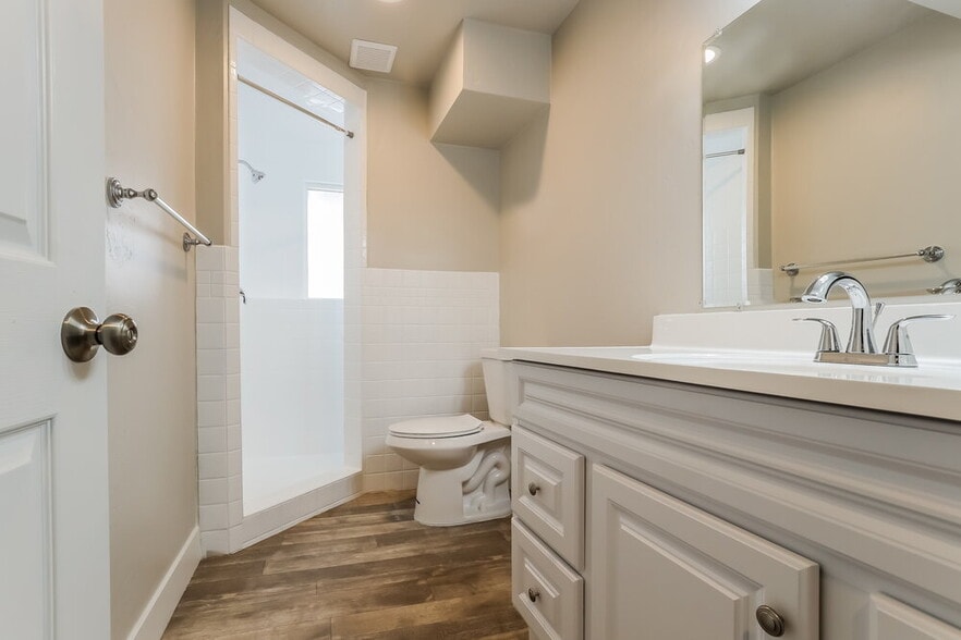 Building Photo - 76 W Stauffer Ln