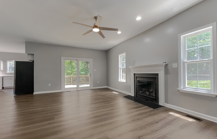 Building Photo - 3815 Catesby Oak Ct