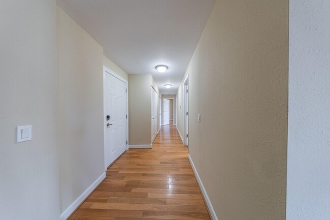 Building Photo - 5630 Pershing Ave