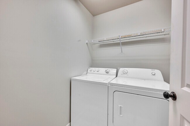 Building Photo - 6909 2nd Ave S