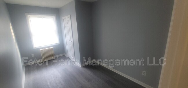 Building Photo - 3 N Main St