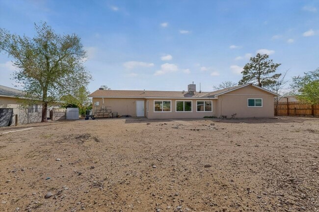 Building Photo - 4113 La Colorada Ct SE