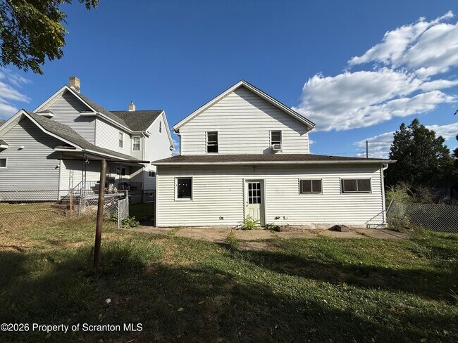 Building Photo - 947 Carmalt St