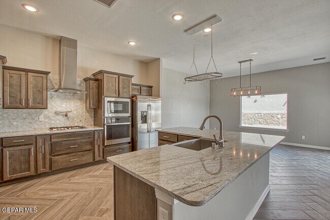 Building Photo - 14945 Tierra Haven Ave