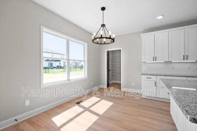 Building Photo - 248 Bluebell Dr
