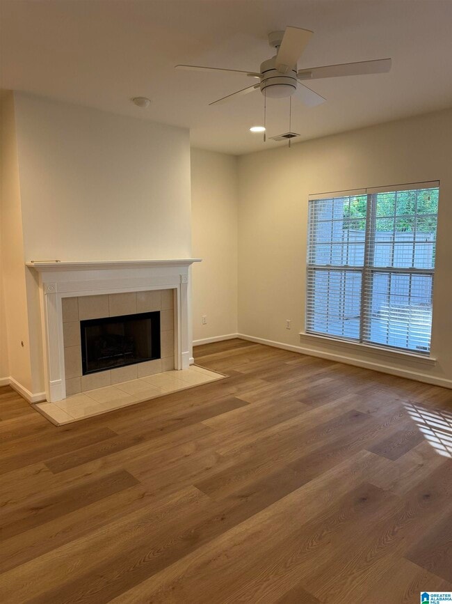 Building Photo - 521 Reach Dr