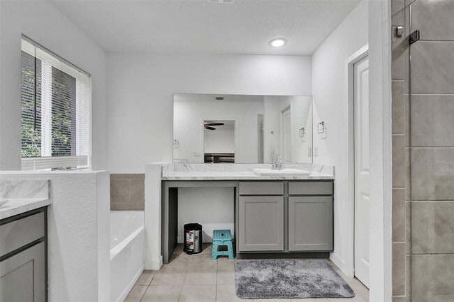 Building Photo - 1325 NW 208th Terrace