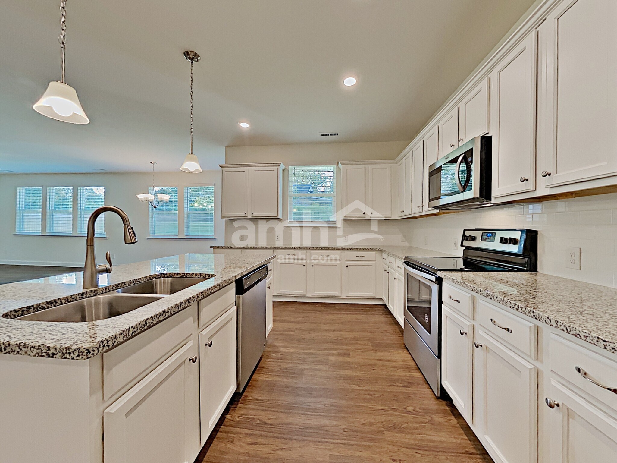 Building Photo - 6161 Rosemore Ln