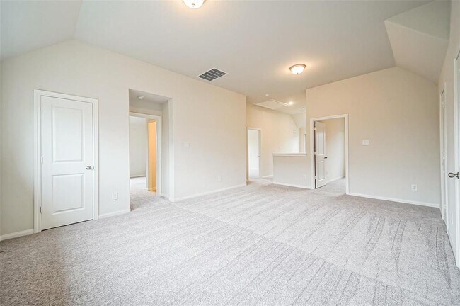 Building Photo - 2710 Bayrose Dr