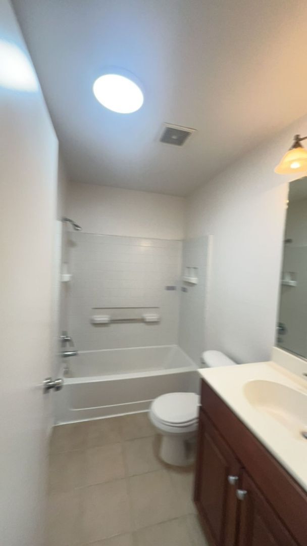 Building Photo - 3749 Compass Pointe Ave