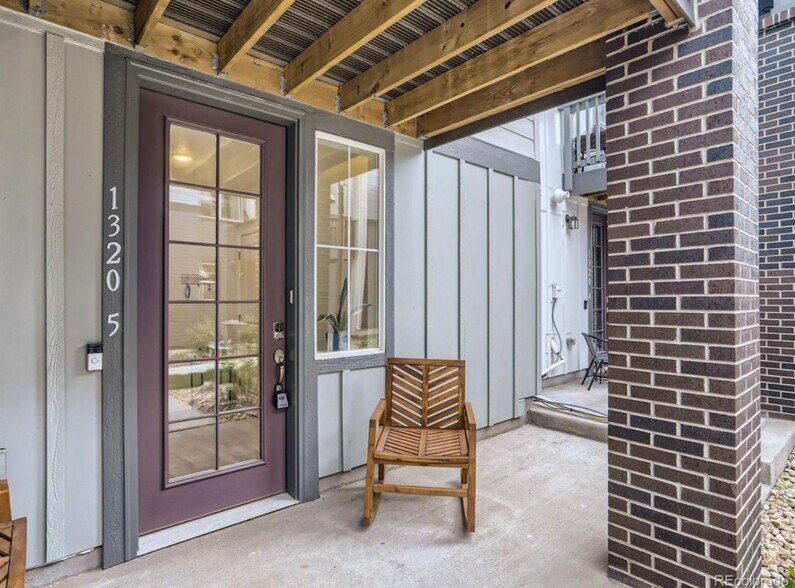 Building Photo - 1320 Hoyt St