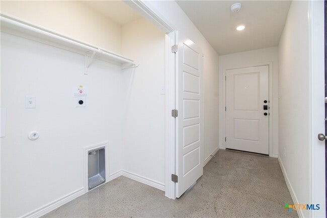 Building Photo - 1235 Concord Dr
