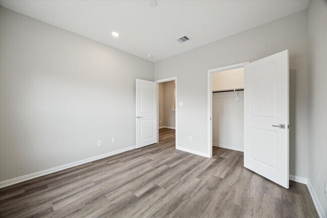 Building Photo - Brand New Construction in Clark Meadows!