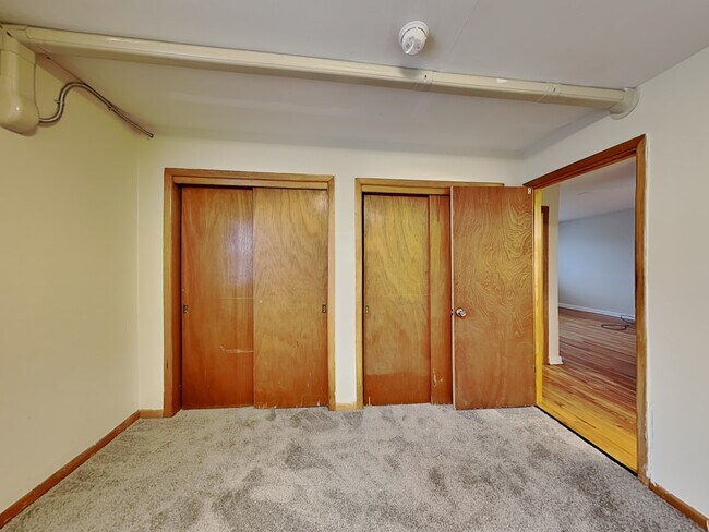 Building Photo - 331 E 18th Ave