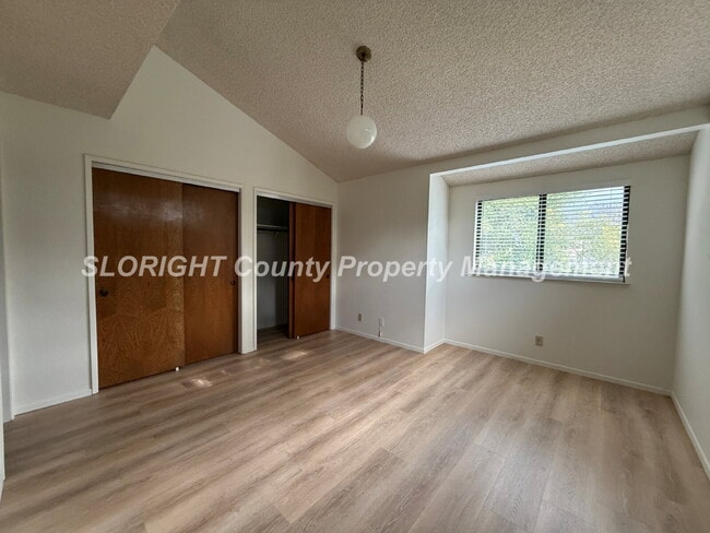 Building Photo - AVAILABLE NOW - 2 Bed / 1.5 Bath Downtown SLO