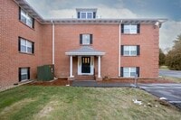 Building Photo - 11 Leonard Rd