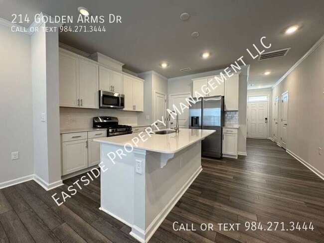 Building Photo - 214 Golden Arms Dr