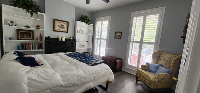 Building Photo - 1322 Floyd Ave