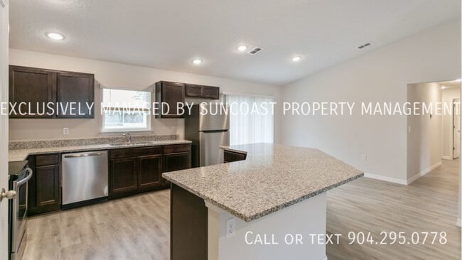 Building Photo - 6 Pin Oak Dr