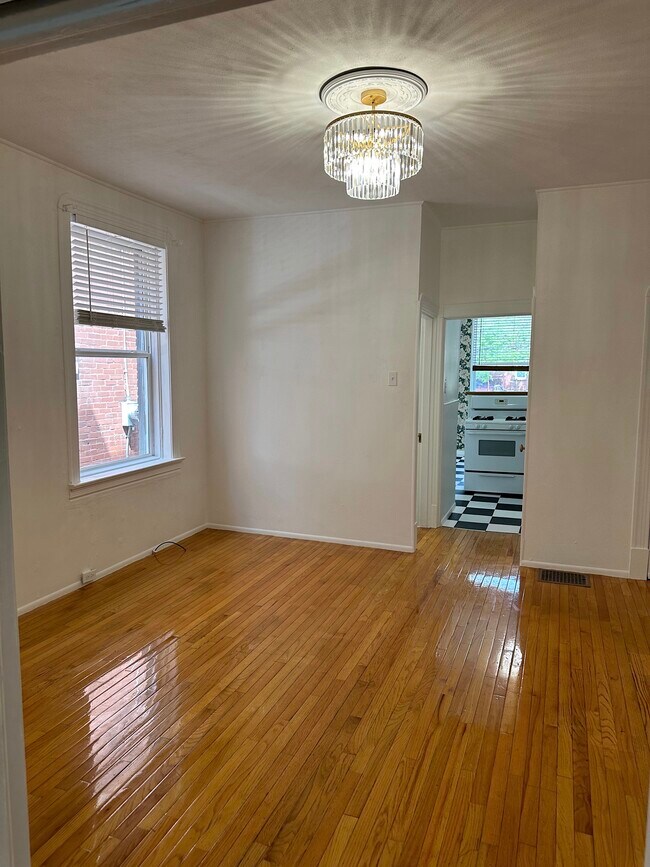 Building Photo - 4269 Botanical Ave