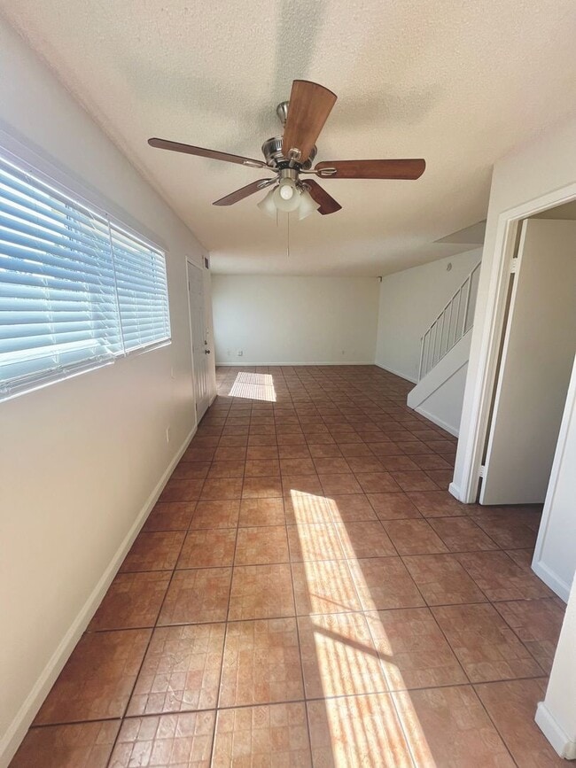 Building Photo - 1450 Melrose Ave