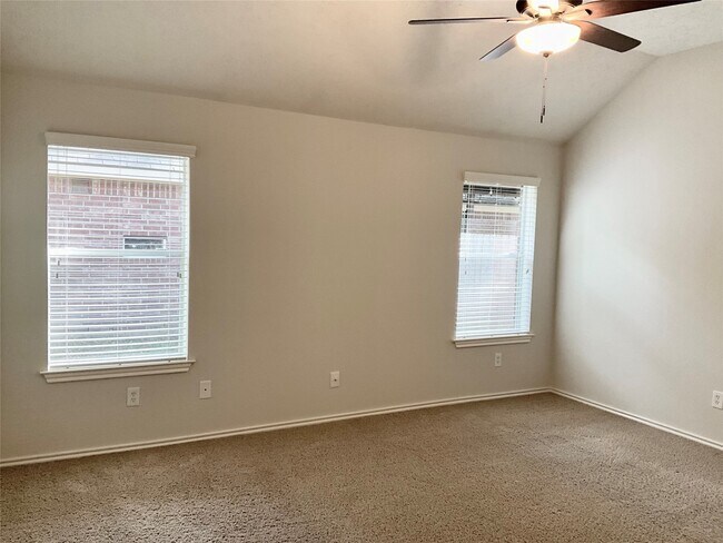 Building Photo - 67 Blackstar Pl