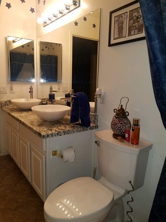 Building Photo - 2148 E Rio Vistoso Ln