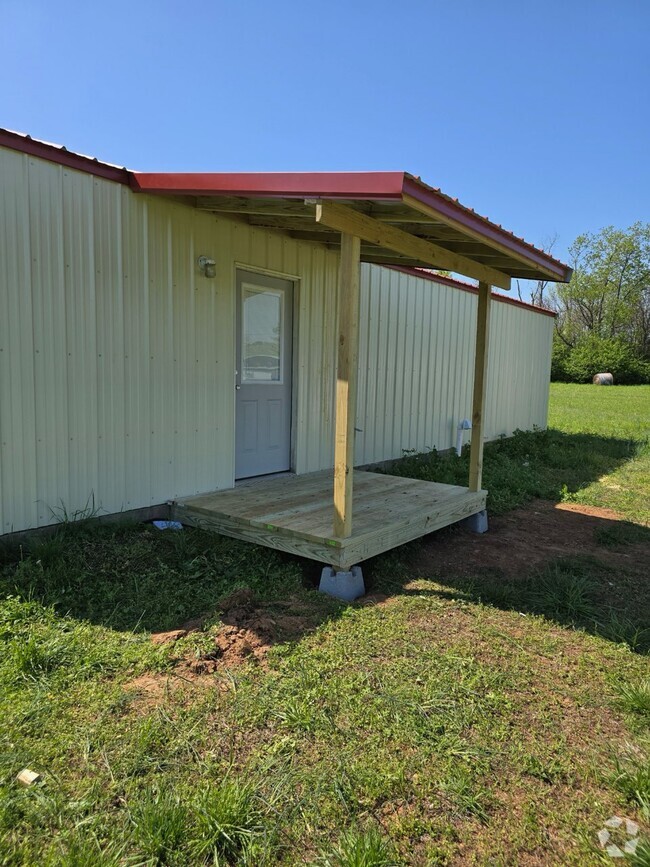 Building Photo - 1380 E Quarry St