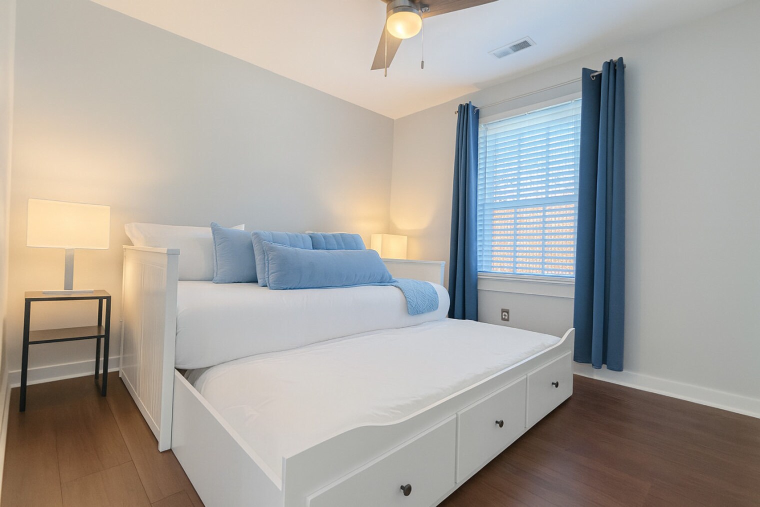 Building Photo - 445 Short Hills Dr