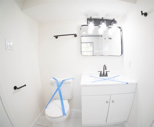 Building Photo - 4113 Glenhaven Dr