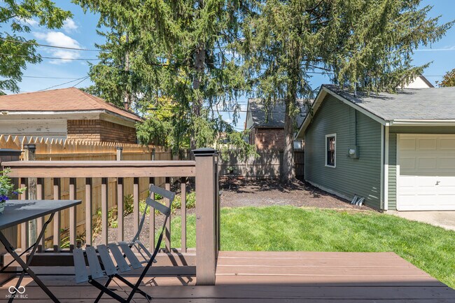 Building Photo - 322 E 37th St