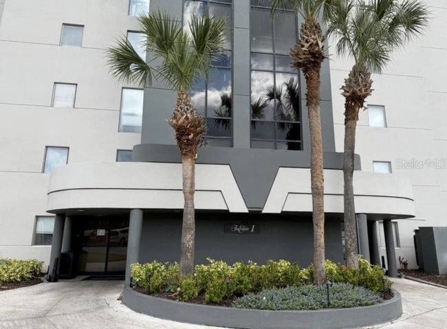 Building Photo - "Spacious 2-Bed, 2-Bath Condo Retreat in the Heart of Orlando!"