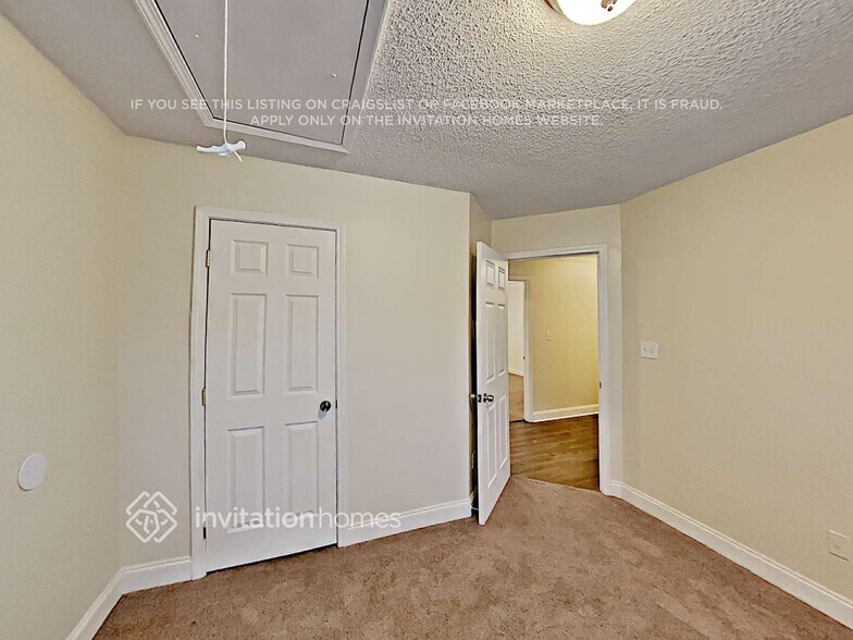 Building Photo - 4006 River Garden Cir