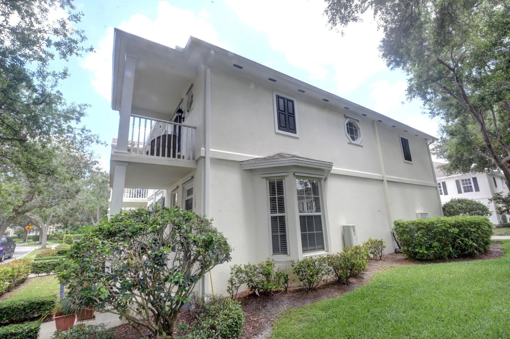 corner unit - 137 Radcliffe Ct
