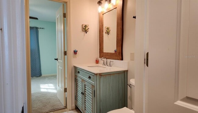 Building Photo - 4180 Pompano Rd