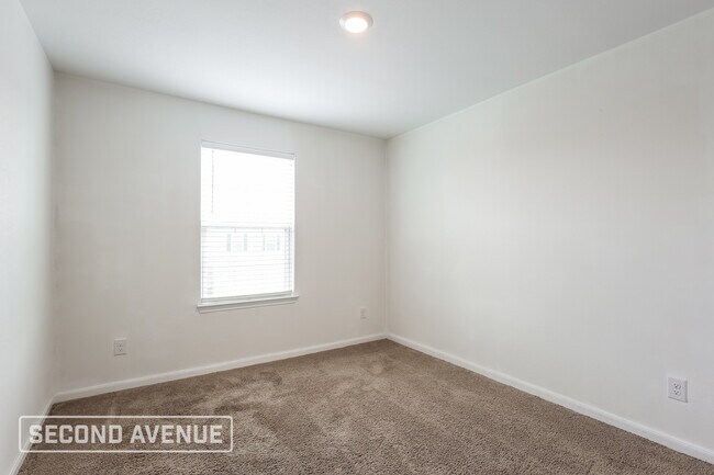 Building Photo - 10906 Juliette Pass